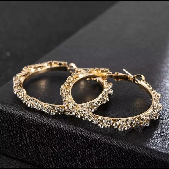 18k Gold Plated Hoop Earrings - Picture 5 of 8